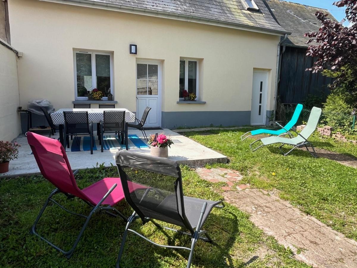 L'Hippo-Gite Fressenneville Exterior foto
